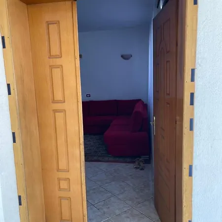Cara * Durrës