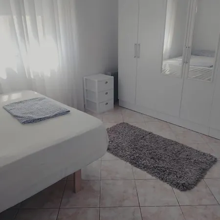 Cara Appartamento Durrës